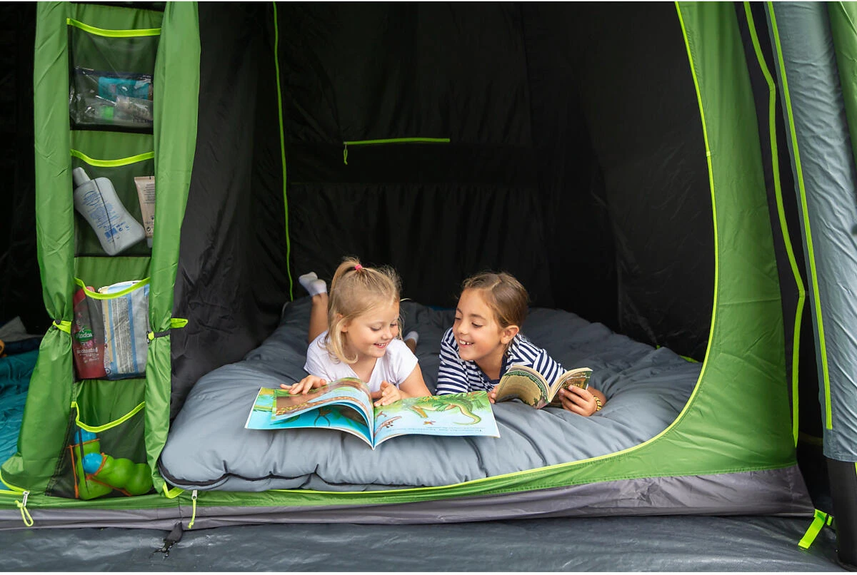 Coleman Weathermaster 4XL BlackOut Air Tent 6 Coleman Weathermaster 4XL BlackOut Air Tent - Image 6