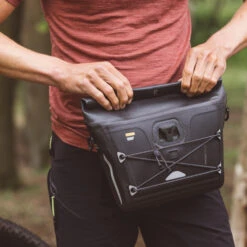 Riverside 3.5L Waterproof Handlebar Bag Bikepacking -Outdoor Camping Shop k2a150922c86acc1cda5dd7fcecb41335